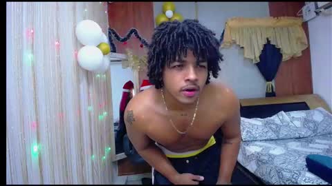 black_king_241 online show from December 20, 5:25 am