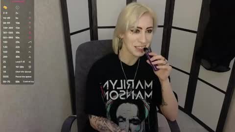 Emily online show from April 11, 8:40 am