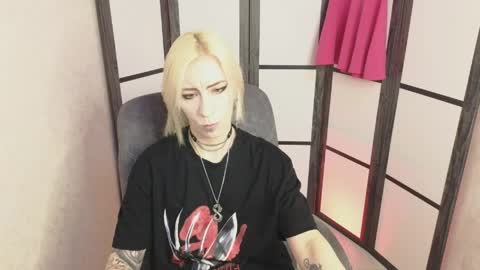 Emily online show from May 25, 8:42 am