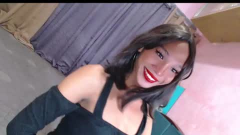 blackbarbie_jamie online show from June 12, 6:12 am