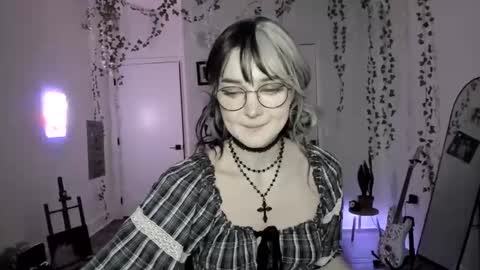 Ella online show from January 17, 4:33 am