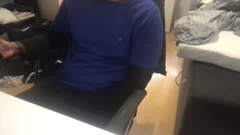 blackdiscreet online show from January 7, 9:40 am