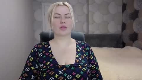 blackeyes11 online show from November 9, 1:20 am