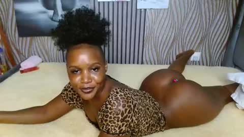 Smiley sylivia online show from April 17, 2:25 am