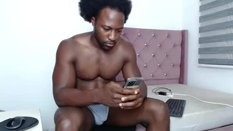 Snapshot of blacknikes chatting on October 7, 11:39 am Twtter 1MikeBeckford Onlyfns beckfordmike online show from October 7, 11:39 am