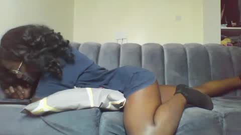 Lorraine online show from November 6, 1:30 am