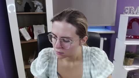 Snapshot of blackrosezoey chatting on September 25, 5:14 am Z O E Y online show from September 25, 5:14 am