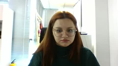 Lary online show from December 1, 1:53 pm