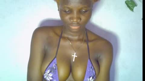 nikky00 online show from February 13, 8:39 am