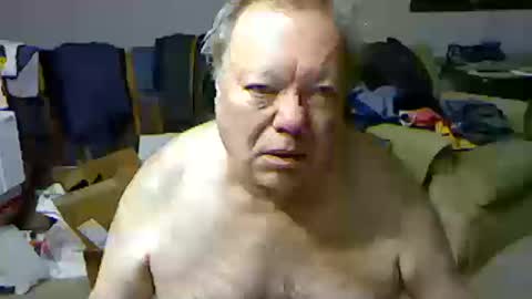 Snapshot of blemon32 chatting on October 17, 12:20 pm Bob online show from October 17, 12:20 pm