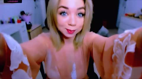 Nicole online show from September 16, 10:39 am