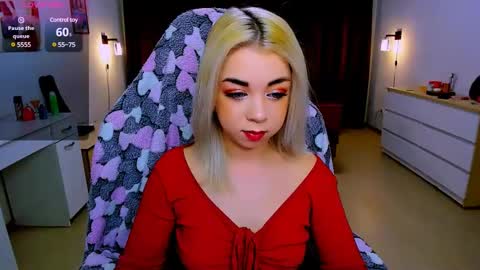 Nicole online show from March 5, 3:40 am