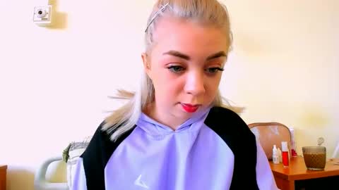 Nicole online show from February 23, 11:44 am