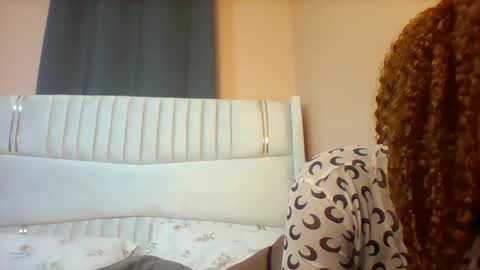 Snapshot of bliss_diva chatting on October 6, 8:37 pm Bliss diva online show from October 6, 8:37 pm