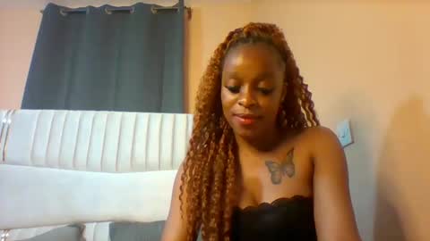 Snapshot of bliss_diva chatting on October 13, 10:34 pm Bliss diva online show from October 13, 10:34 pm