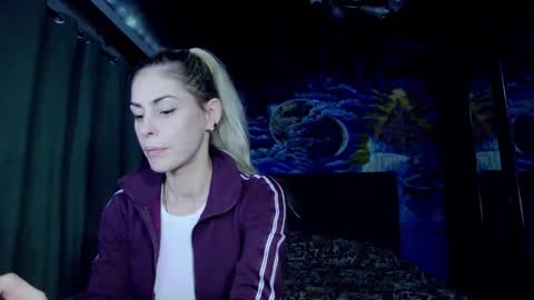 blonde4pasion online show from November 3, 6:09 pm