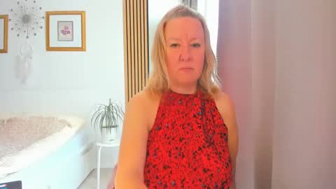 Nicole online show from March 11, 8:08 am