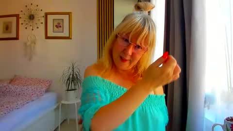 Nicole online show from June 23, 4:09 am