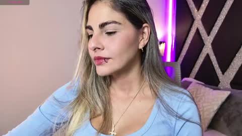 alejandra online show from May 2, 3:23 am