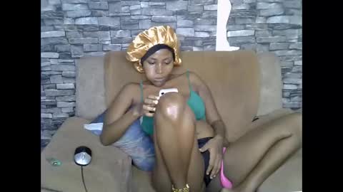 blonde_creamy online show from May 29, 9:07 am