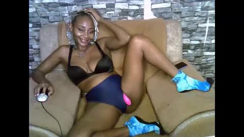 blonde_creamy online show from March 31, 8:09 pm