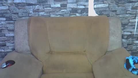 blonde_creamy online show from March 28, 9:43 am