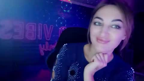 Meryem online show from October 12, 7:05 pm