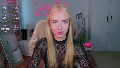 Nessa online show from August 3, 7:32 am