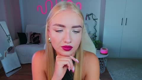 Nessa online show from July 13, 11:58 am