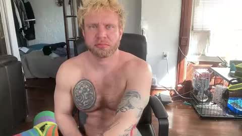 blondebluebear online show from April 20, 7:17 pm