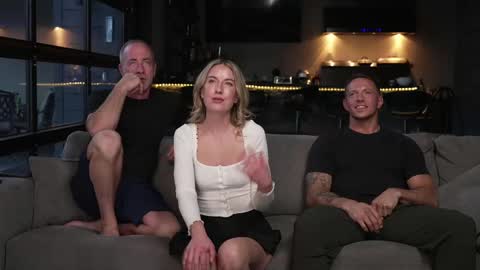 blondefoxsilverfox online show from March 2, 1:15 am