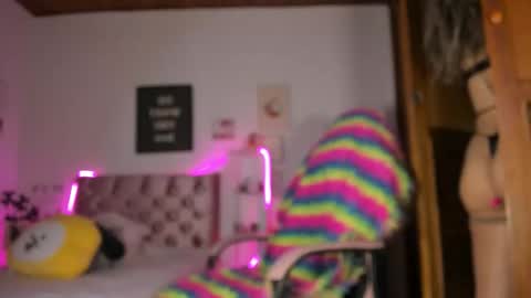 Isis online show from March 20, 2:27 am