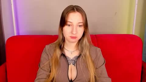 blondyjolly online show from March 2, 1:21 am