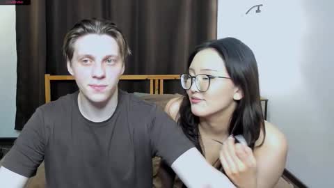 Sasha and Maria online show from January 9, 12:27 am