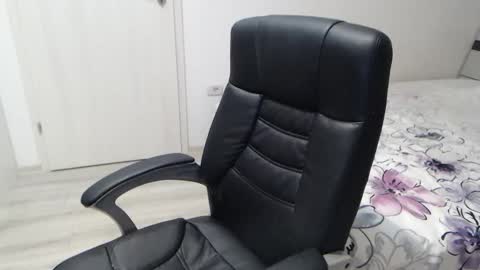 Juliet online show from January 18, 5:00 pm