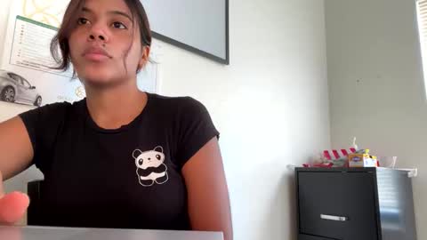 Snapshot of blueaby1 chatting on September 16, 5:27 pm blueaby1 online show from September 16, 5:27 pm