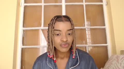 Tee online show from November 12, 1:35 pm