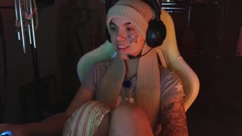 Blue online show from February 14, 9:45 am