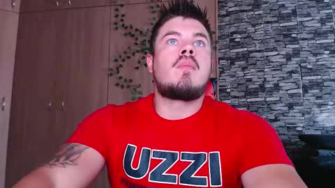 blueeyeboy0 online show from October 31, 9:10 am