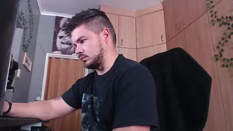 blueeyeboy0 online show from October 1, 7:29 am