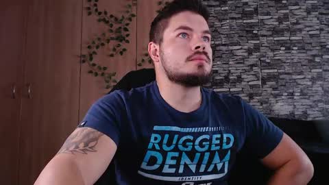 blueeyeboy0 online show from May 20, 7:59 am