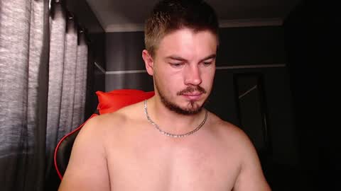 blueeyeboy0 online show from December 18, 7:47 am