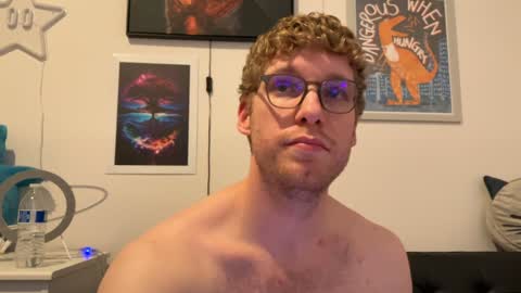 blueeyedtallguy online show from December 8, 7:15 am