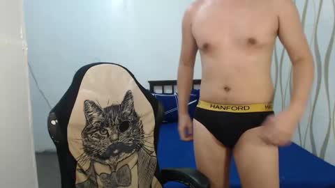 Andy Tan online show from December 5, 3:53 am