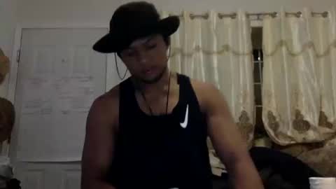 bluevegeta143 online show from October 13, 10:28 am