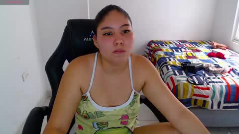  Hey guysI am BrendaWelcome my room online show from June 6, 9:31 pm