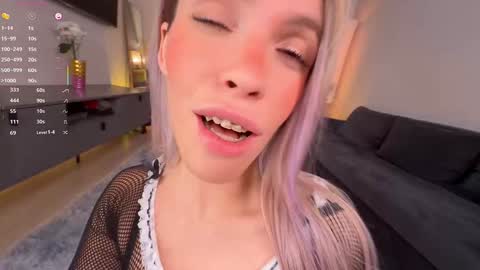 Mikki chan online show from November 27, 2:25 pm