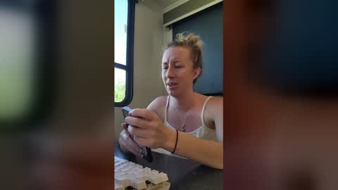 MamaMorgan online show from February 4, 5:17 pm