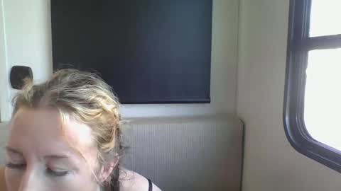 MamaMorgan online show from December 2, 8:29 pm