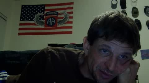 Snapshot of bmurray13kc2 chatting on December 24, 10:33 am bmurray13kc2 online show from December 24, 10:33 am